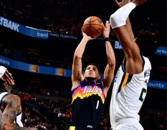 九游体育app下载官网-无保罗太阳吃到连败 蒙蒂：还在适应 为球队骄傲